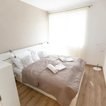 Társasházi Hegykőn A Termálfürdő Közelében Apartman